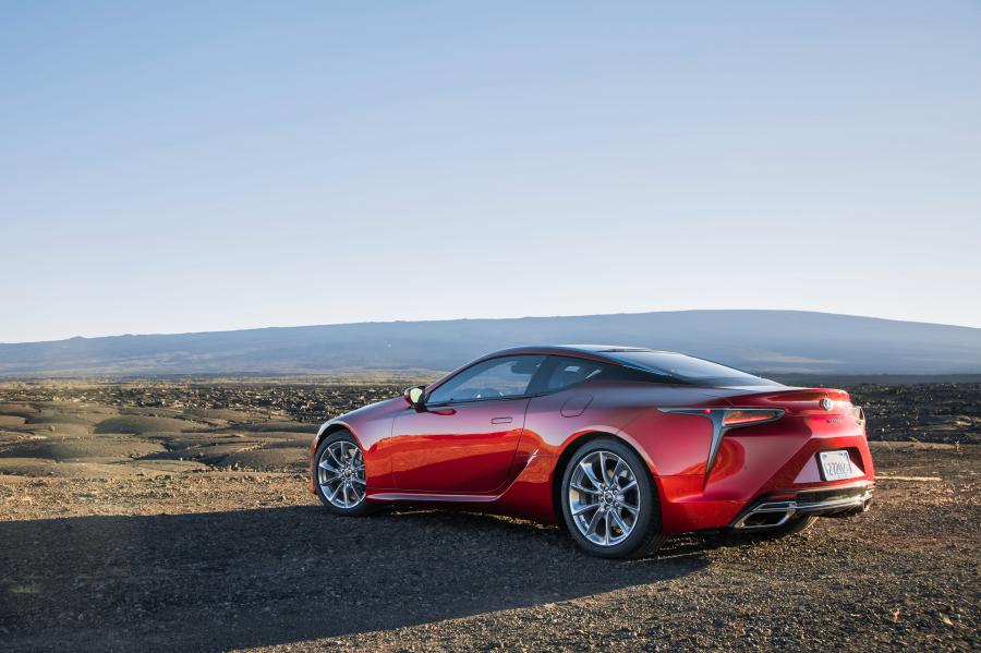  Lexus LC500 2016 года  (фото 36 из 74)